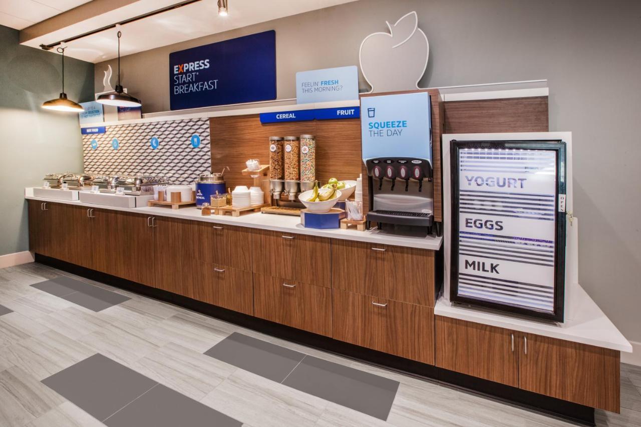 Holiday Inn Express - Des Moines - Ankeny By Ihg ภายนอก รูปภาพ